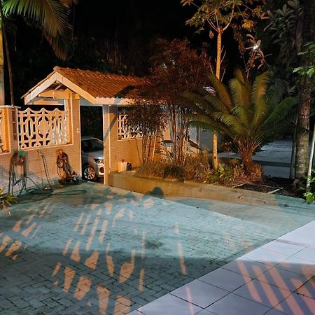 Suites Ubatuba Praia Da Lagoinha Ngoại thất bức ảnh