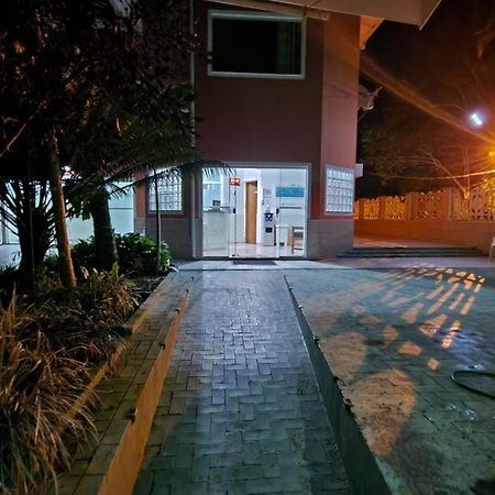 Suites Ubatuba Praia Da Lagoinha Ngoại thất bức ảnh