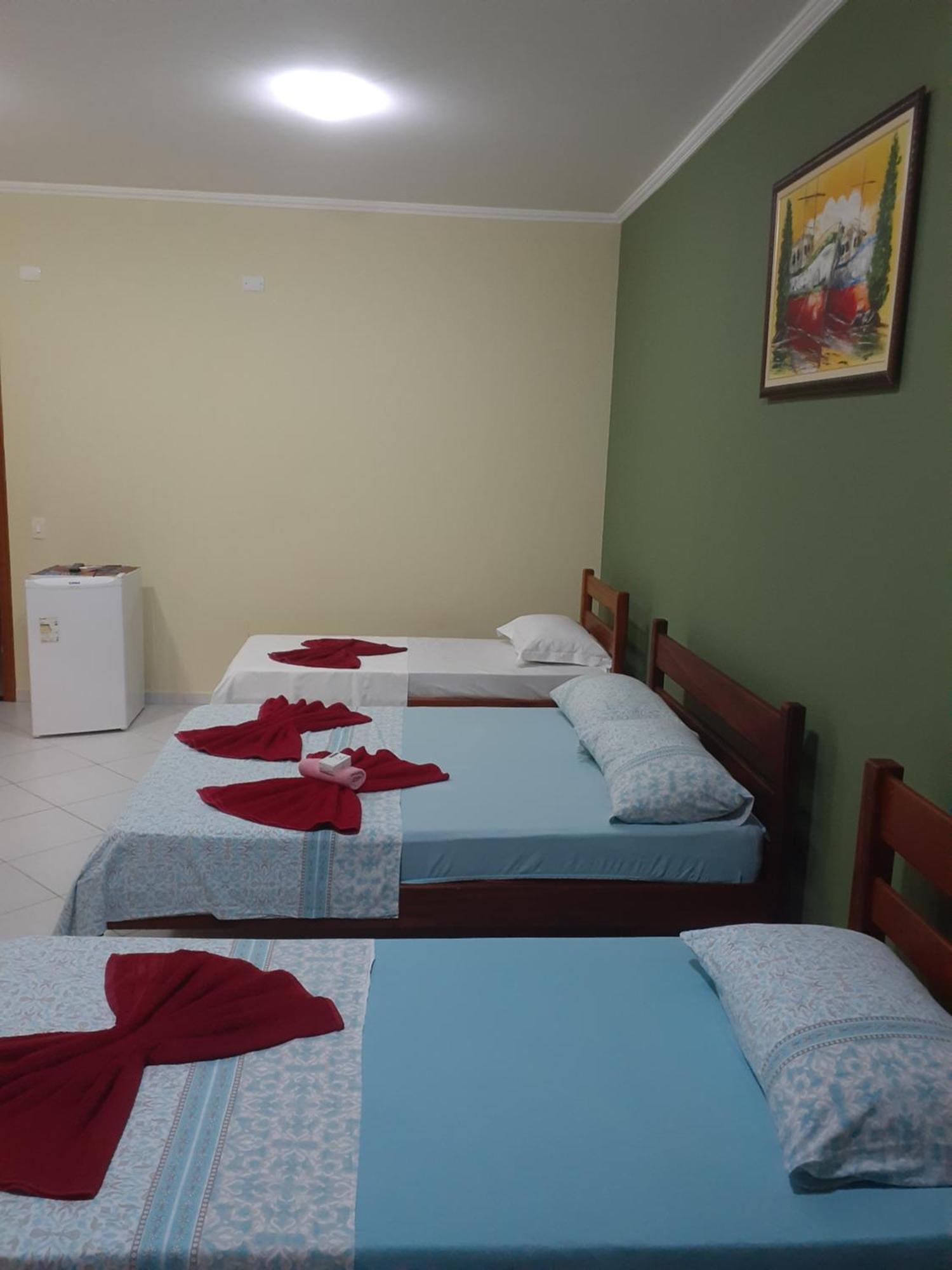 Suites Ubatuba Praia Da Lagoinha Phòng bức ảnh